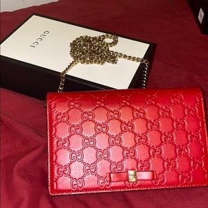 Red 100% Authentic Gucci Signature mini bag.